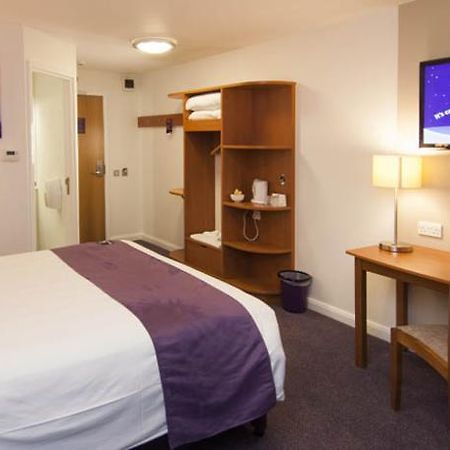 Premier Inn Glasgow East Kilbride - Peel Park Eksteriør bilde