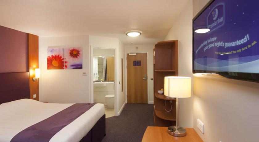 Premier Inn Glasgow East Kilbride - Peel Park Eksteriør bilde