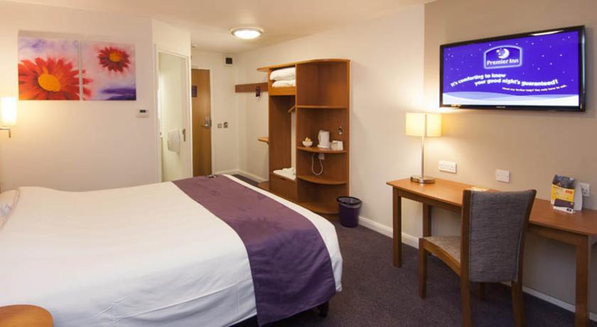 Premier Inn Glasgow East Kilbride - Peel Park Eksteriør bilde