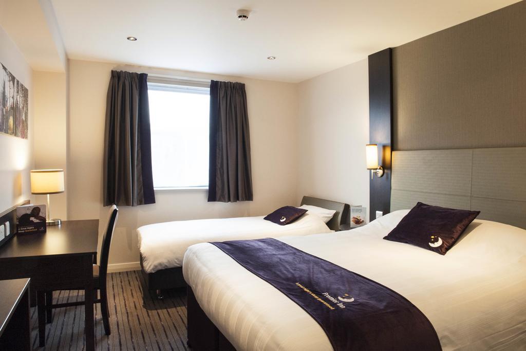 Premier Inn Glasgow East Kilbride - Peel Park Rom bilde