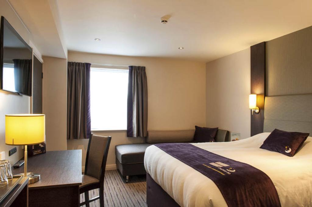 Premier Inn Glasgow East Kilbride - Peel Park Rom bilde