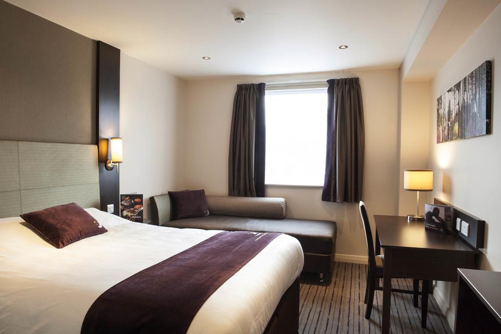 Premier Inn Glasgow East Kilbride - Peel Park Rom bilde